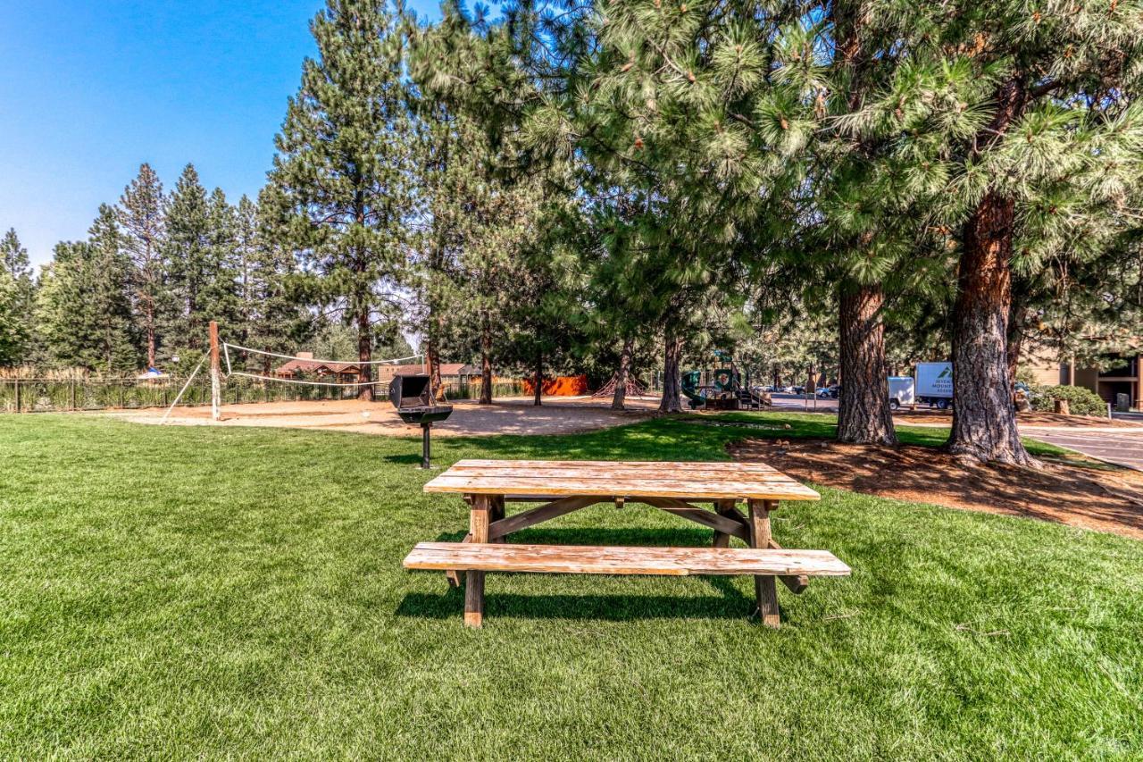 Apartment Tree Retreat Bend